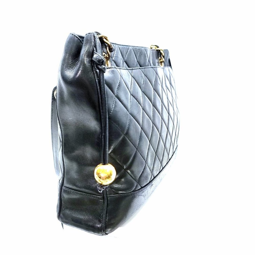 RARE 1991 Vintage Black Lambskin Chanel Purse - Authenticated! - Picture 3 of 15
